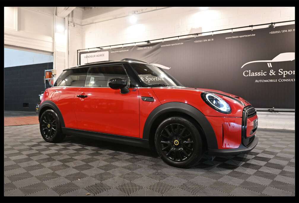 MINI e-Mini 28.9 kWh Cooper SE PACK SPORT / TOIT PANO / CARPLAY / CAMERA / LEDS / FULL OPTIONS / NEW MODEL