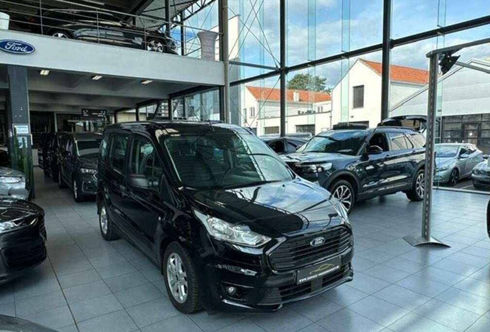 Ford TREND BENZINE 66000KM