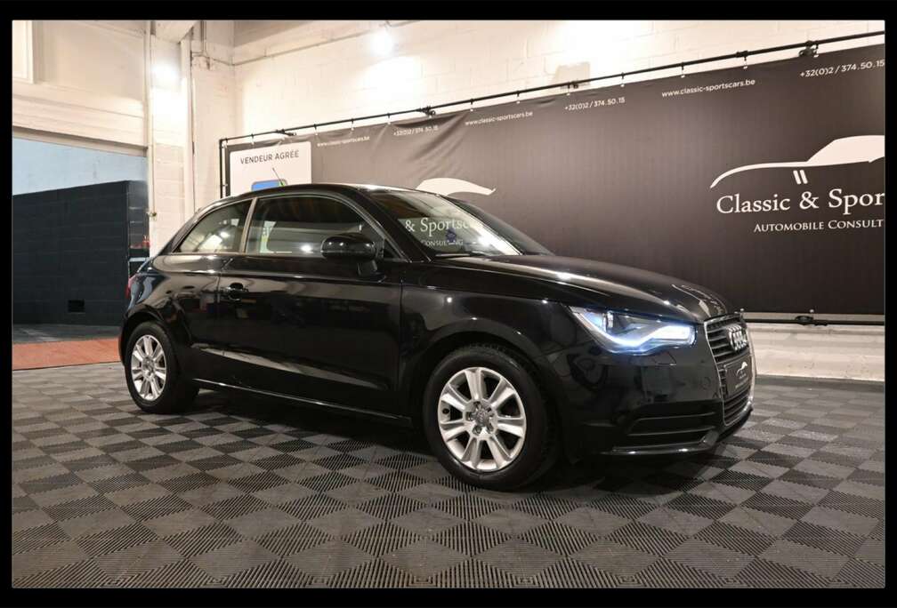 Audi A1 1.6 TDi / GPS NAVIGATION / XENON / PDC