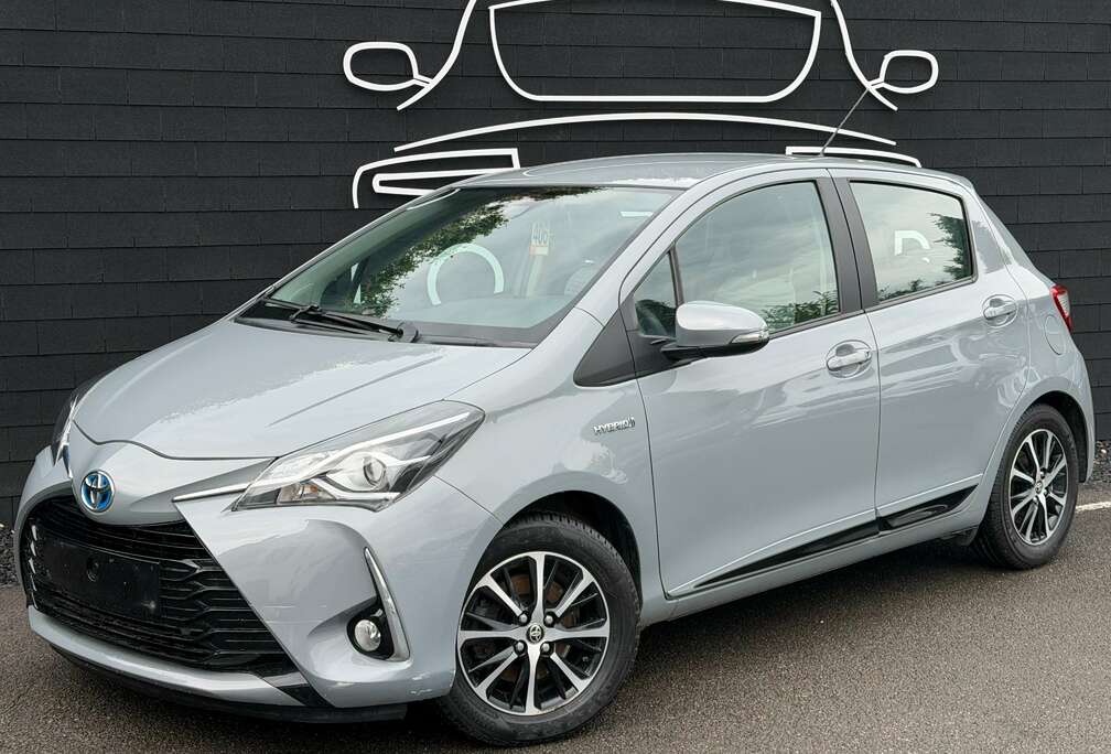 Toyota 1.5 HYBRID+NAVI+CAMERA+AIRCO+JANTES+GARANTIE 12 MOIS