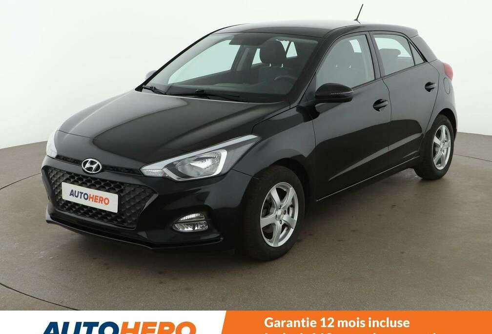 Hyundai 1.2 Black Roof