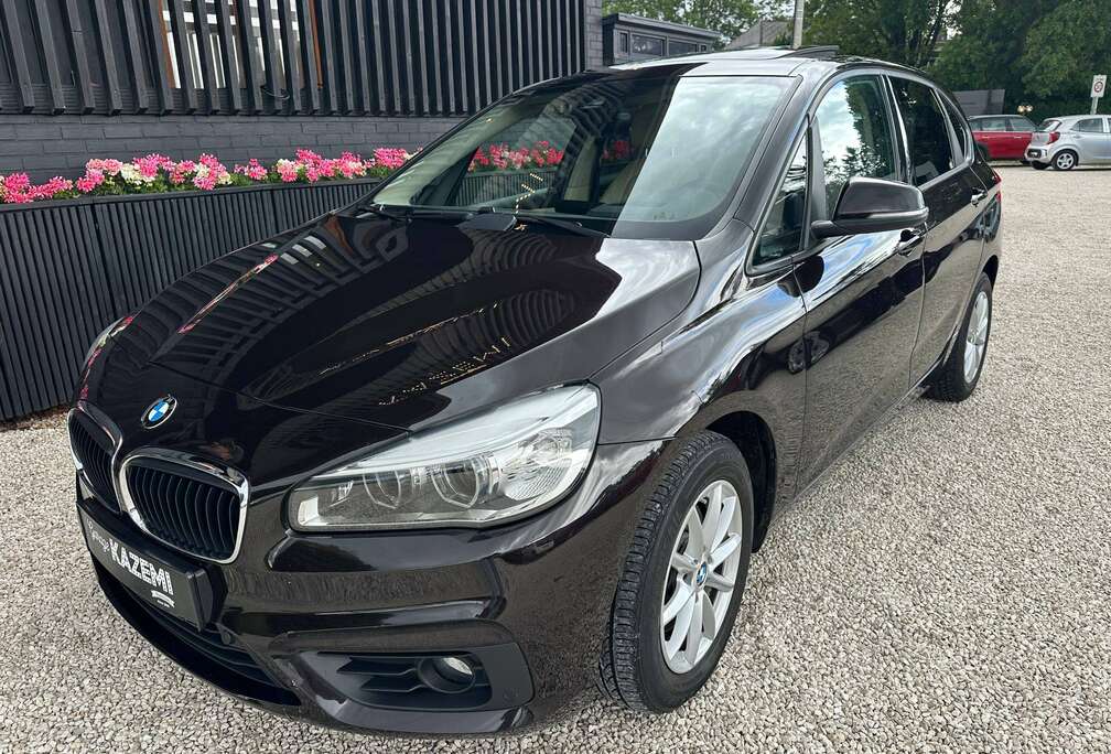 BMW Active Tourer 220i * TOIT PANORAMIQUE OUVRANT *