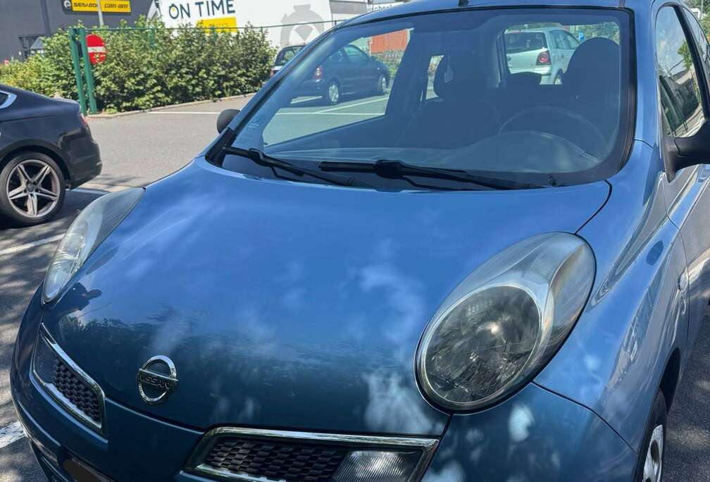 Nissan 1.2i Visia