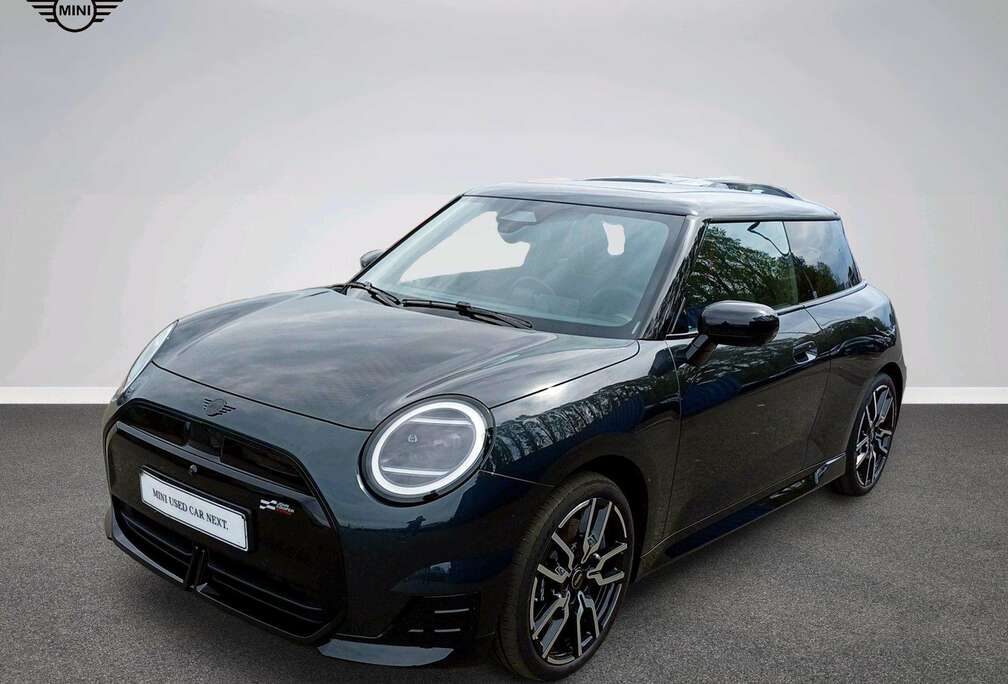 MINI John Cooper Works Trim