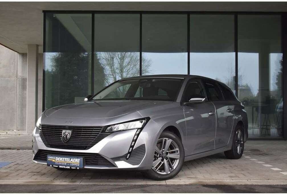 Peugeot 1.1.2T S&S  EAT8*Navi*CruiseControl