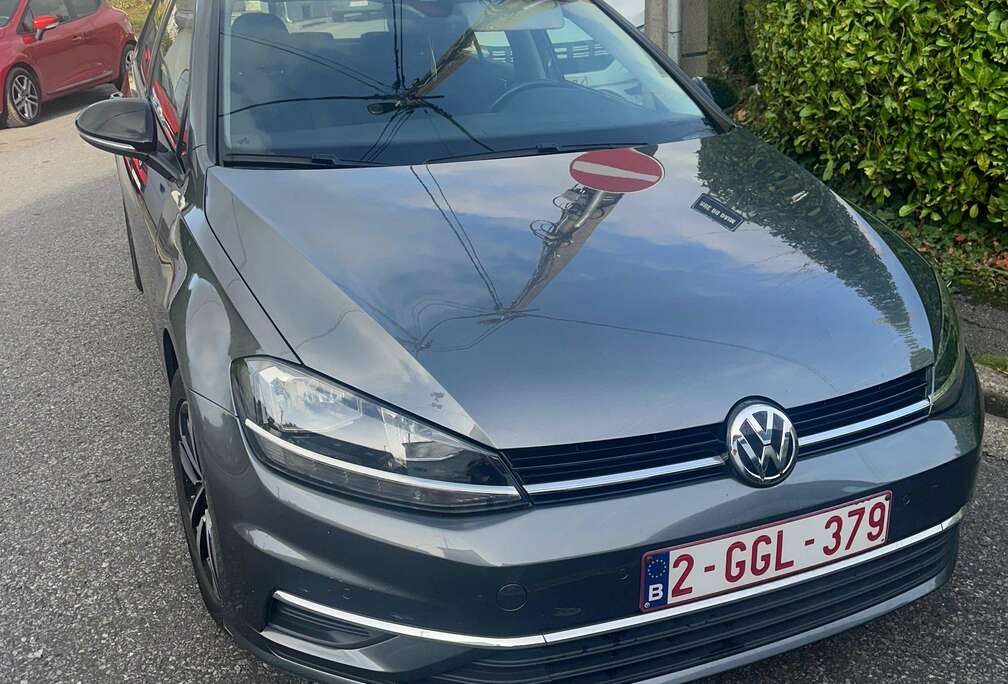Volkswagen Golf 1.0 TSI BMT Trendline