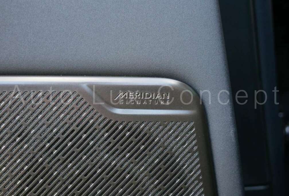 Land Rover P530 First Edition/Fridge/Massage/Signature Sound