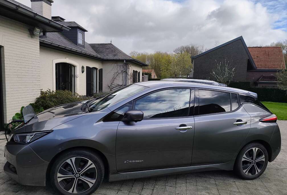 Nissan Leaf 24 kWh Tekna