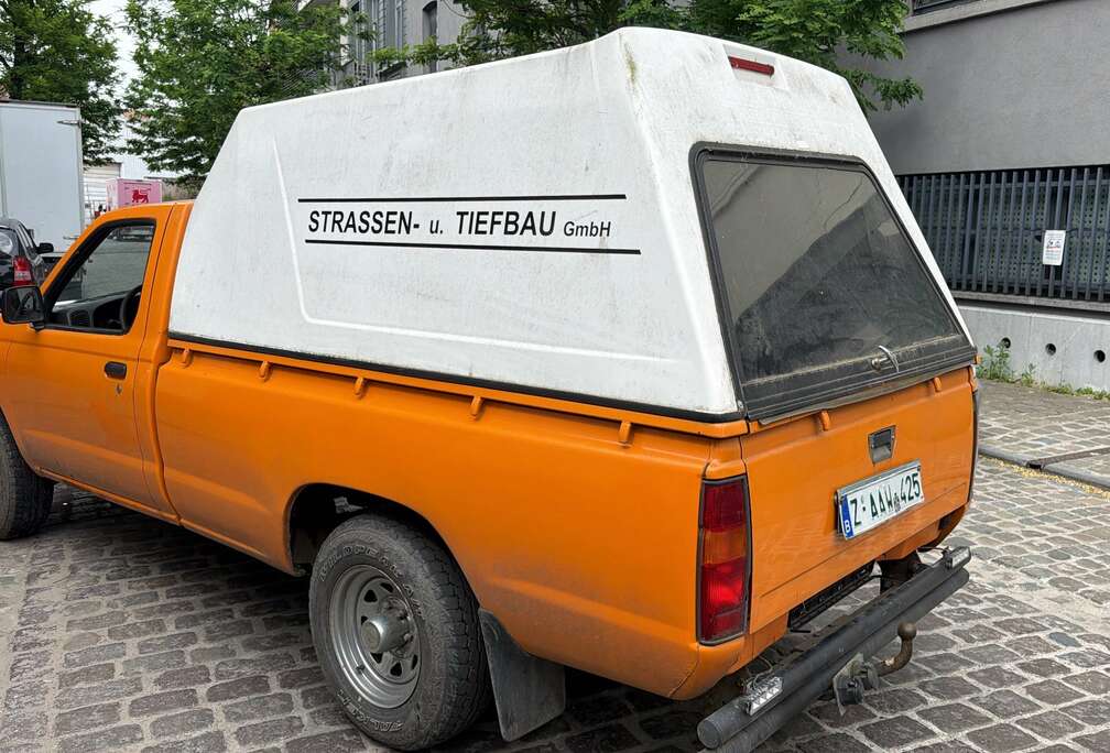 Nissan 1998