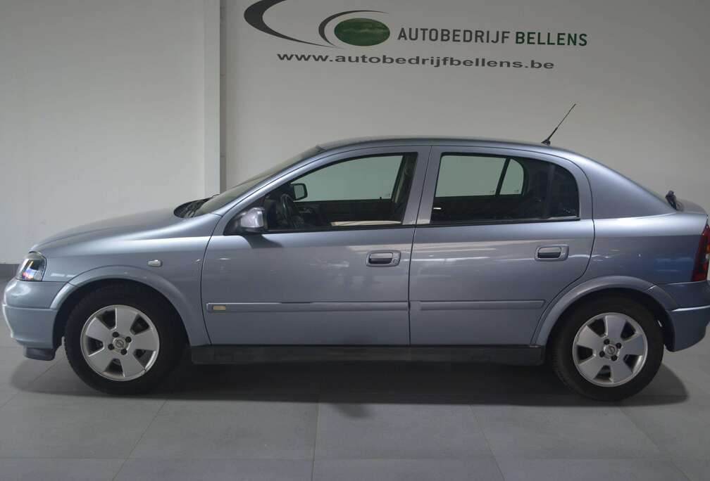 Opel Astra 1.4i 1e EIGENAAR / IDEAAL VOOR BEGINNENDE BESTUURDERS / MEENEEMPRIJS KEURINGVRIJ