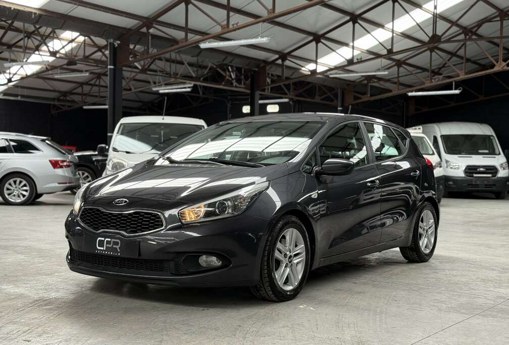 Kia 1.6 CRDi * CLIM * USB * VOLANT MULTI * GARANTIE