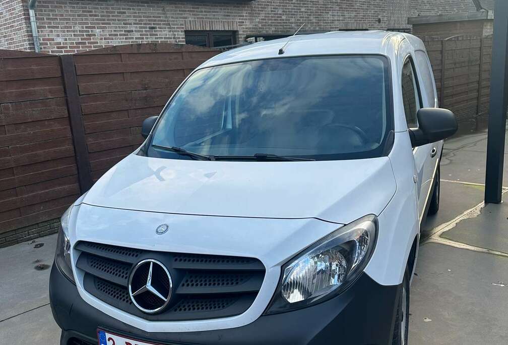 Mercedes-Benz 109 CDI BlueEFFICIENCY kompakt