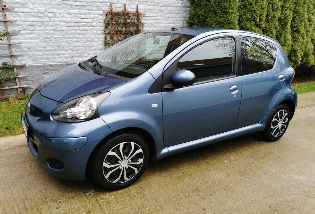 Toyota Aygo 1.0i - Airco - 83.584 km + Garantie 12 mois -