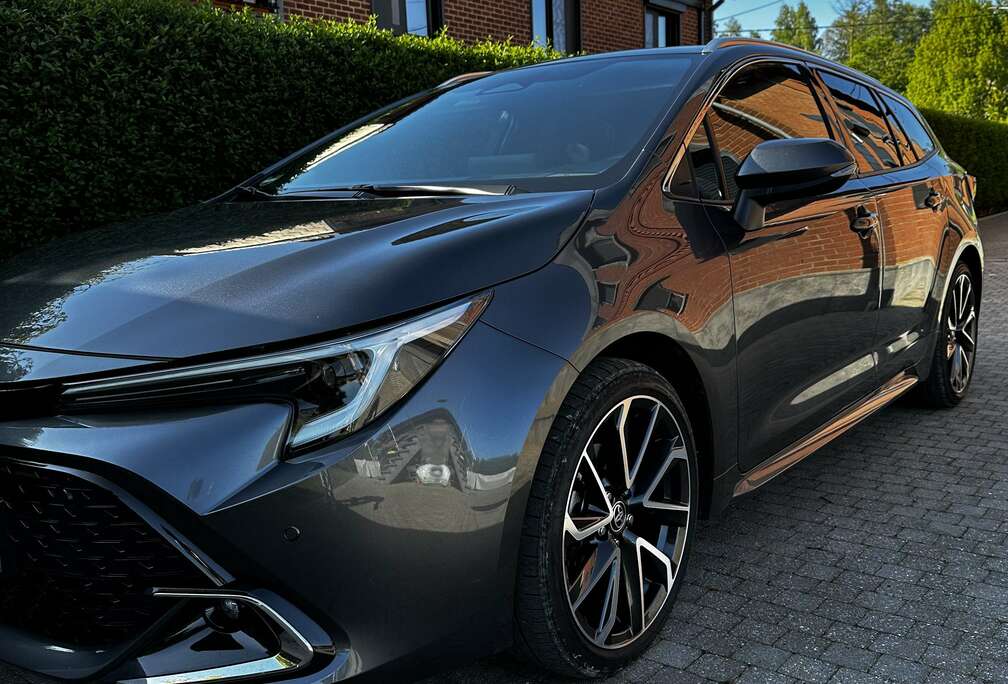 Toyota Corolla TS Hybrid 1.8 Premium e-CVT GPF