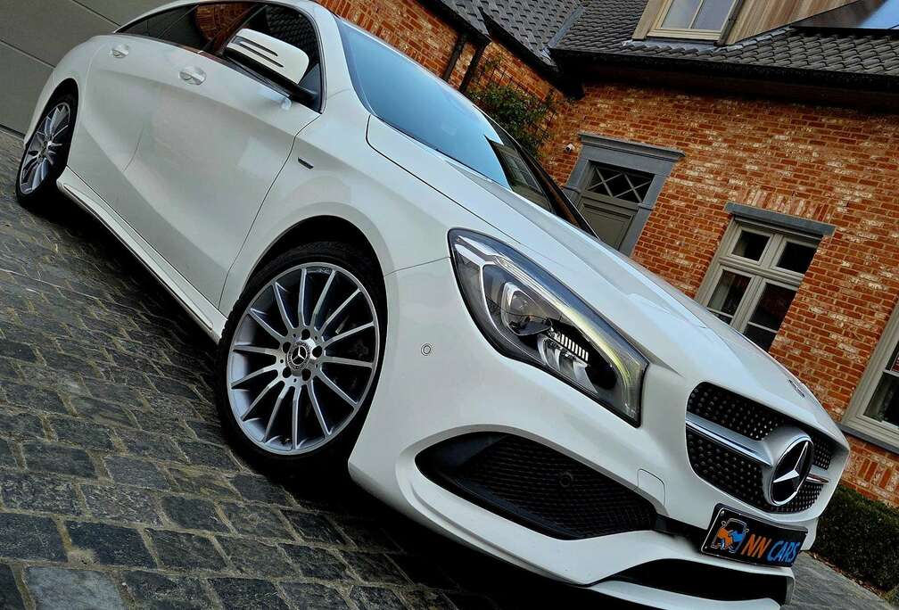 Mercedes-Benz AMG-Line  \