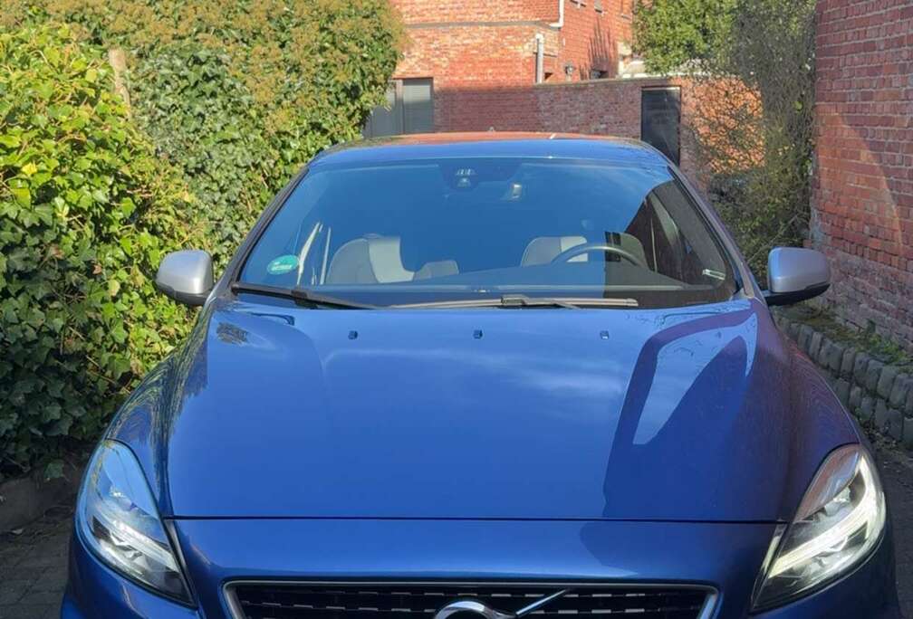 Volvo 2.0 T2 R-Design