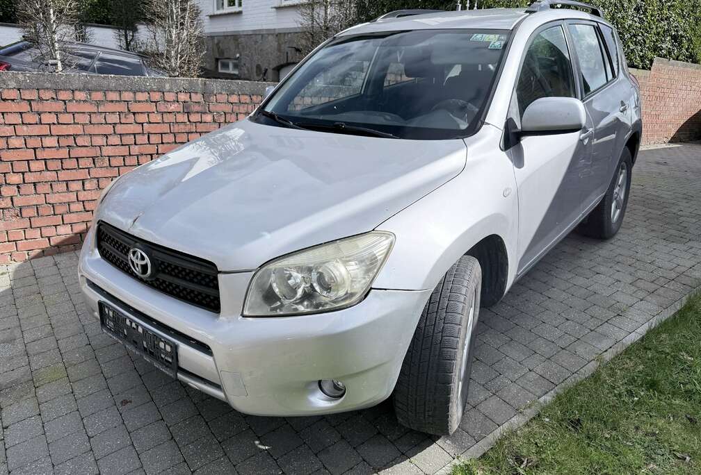 Toyota RAV4 2.2 Turbo D4D - Start/stop
