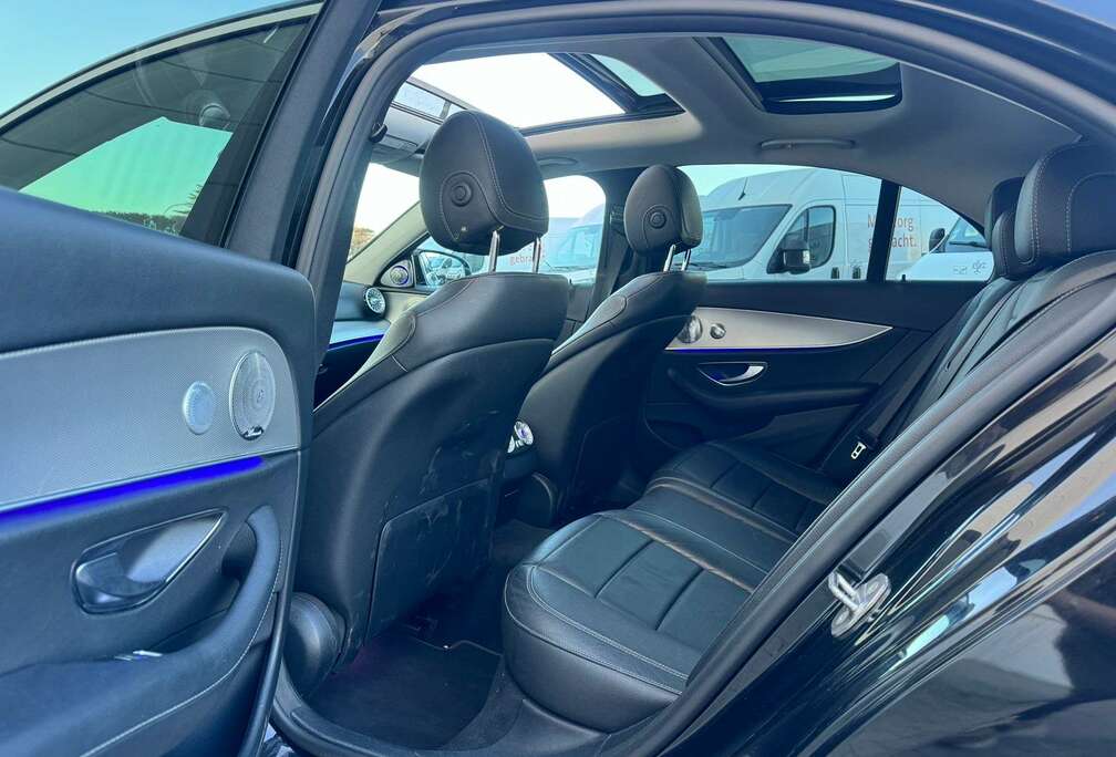 Mercedes-Benz E63 AMG LOOK PERFECT STAAT FULL OPTOE