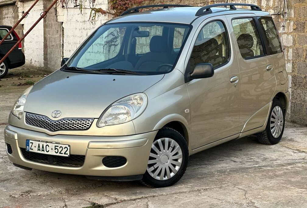 Toyota 1.3i VVT-i 16v Linea Luna