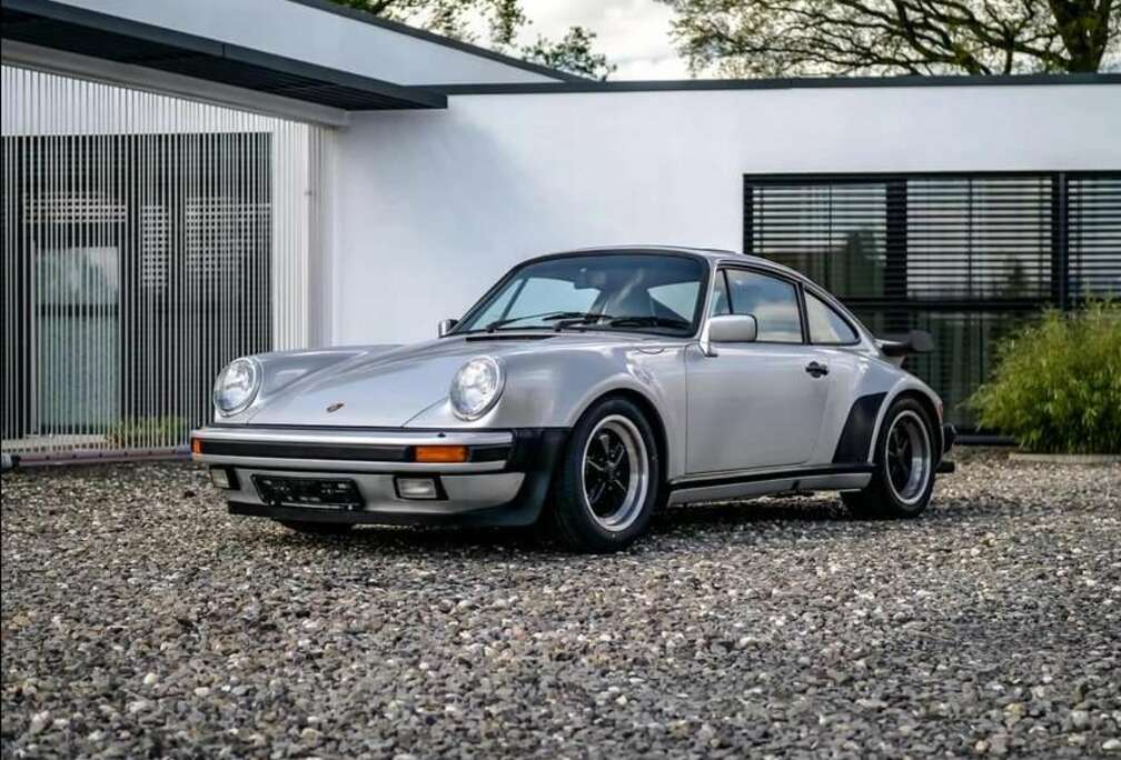 Porsche 930 Turbo