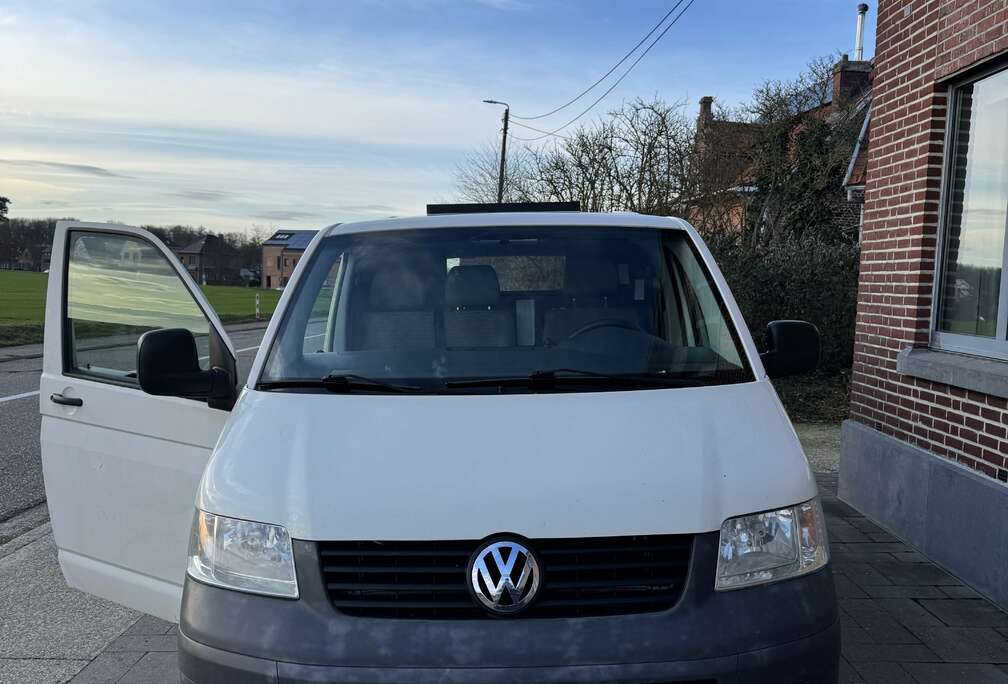 Volkswagen L2H1 2.5TDI