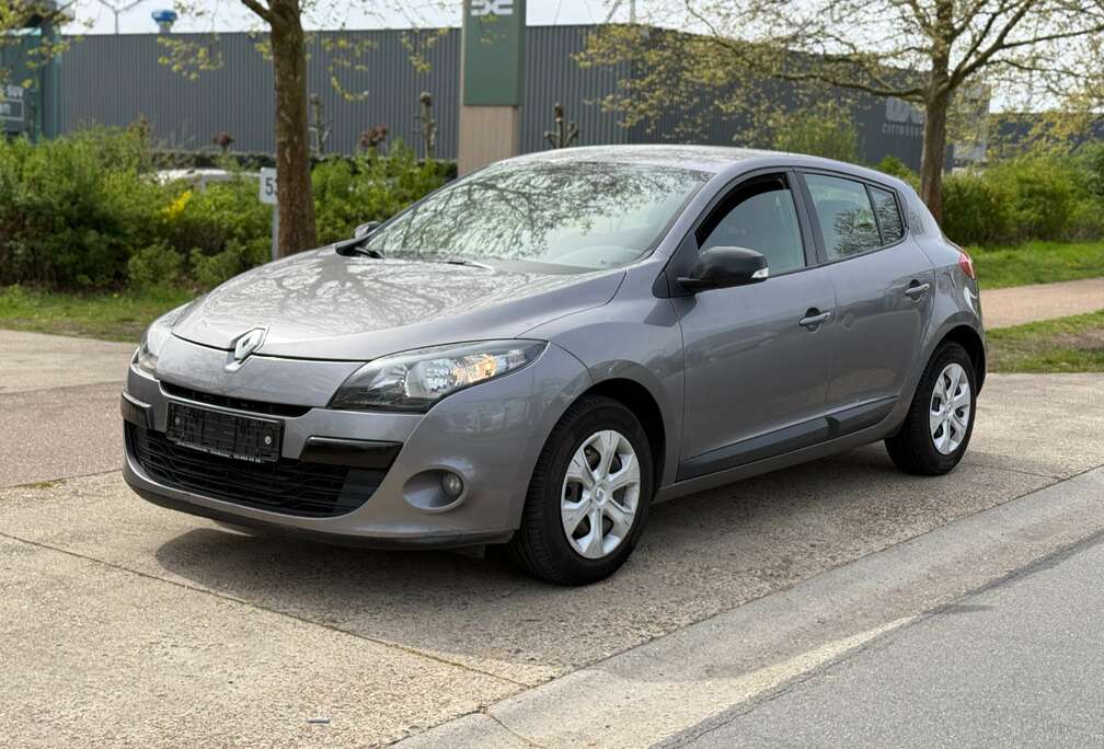 Renault Megane 1.5 dCi TomTom Edition FAP EDC