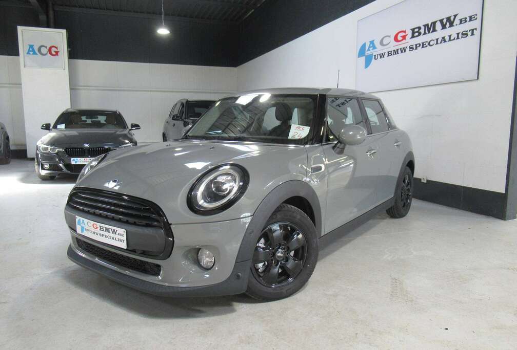 MINI Automaat Benzine Shadow Line Black LED Adaptieve Cruise Control Navigatie Camera Parkassist Comfort toegang MoonWalk