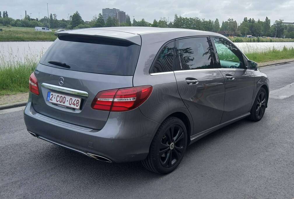 Mercedes-Benz B 180 Business Solution