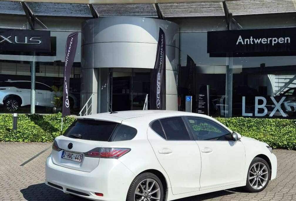 Lexus 1.8i Comfort Line E-CVT