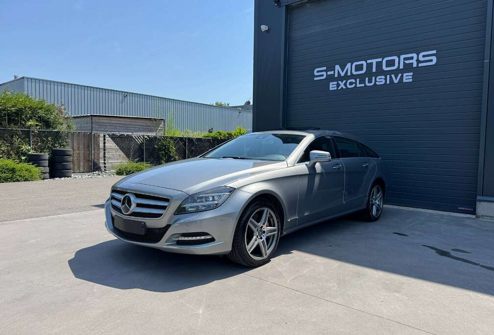 Mercedes-Benz d / PANO / ALCANTARA / KOELING / MEMORY