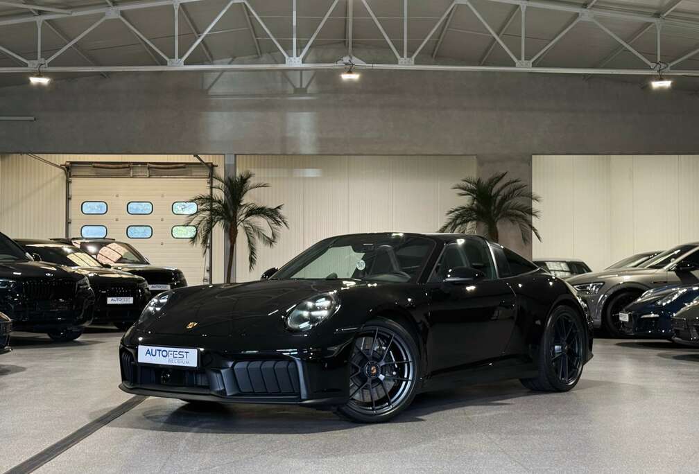 Porsche 911 992.2 Targa 4 GTS | Jet Black Metallic - Garantie
