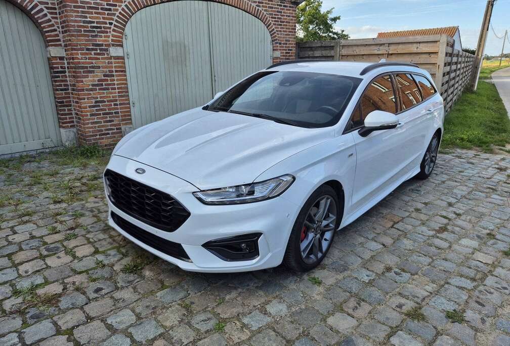 Ford Clipper 2.0 HEV ST-Line (EU6.2)
