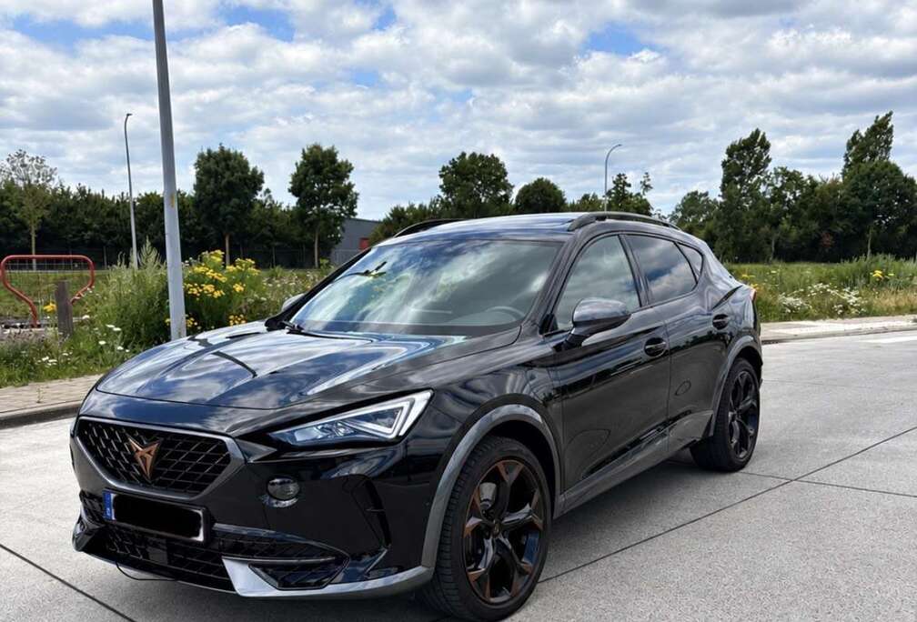 e-Hybrid 1.4 VZ DSG (180 kW)