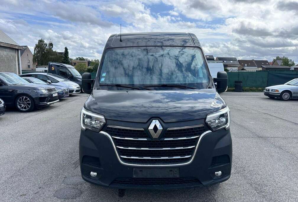 Renault dCi 150 L3H2