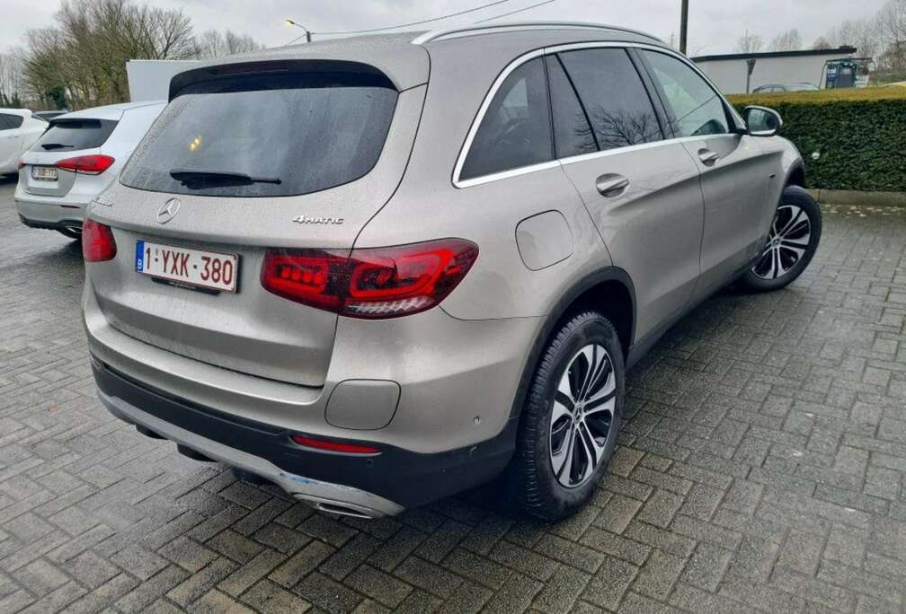 Mercedes-Benz de 4-Matic PHEV
