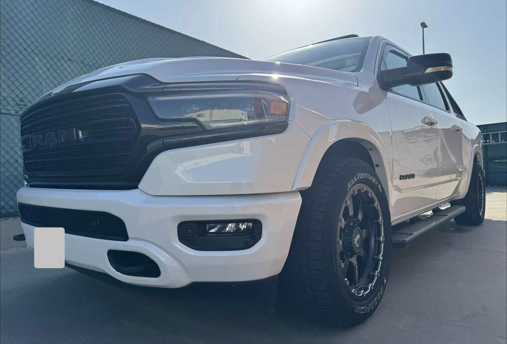 Dodge LARAMIE 5.7 HEMI LIMITED NIGHT EDITION