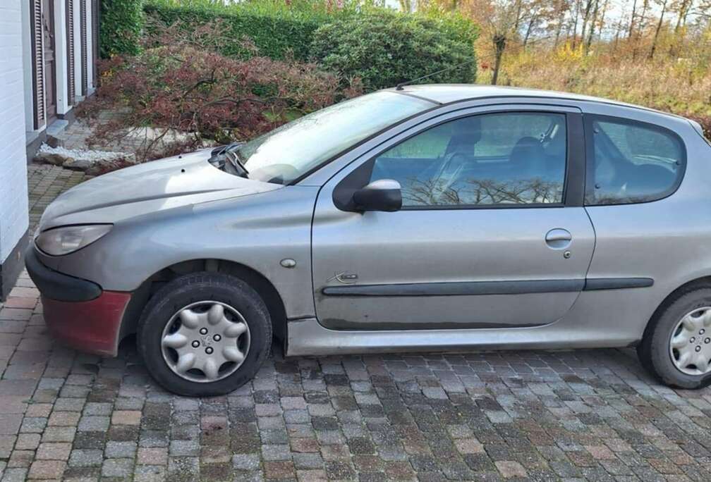 Peugeot 206+75+Premium