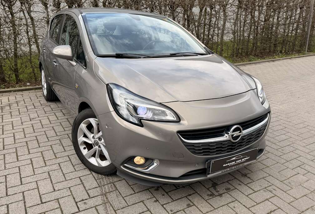 Opel Corsa 1.2i Cosmo