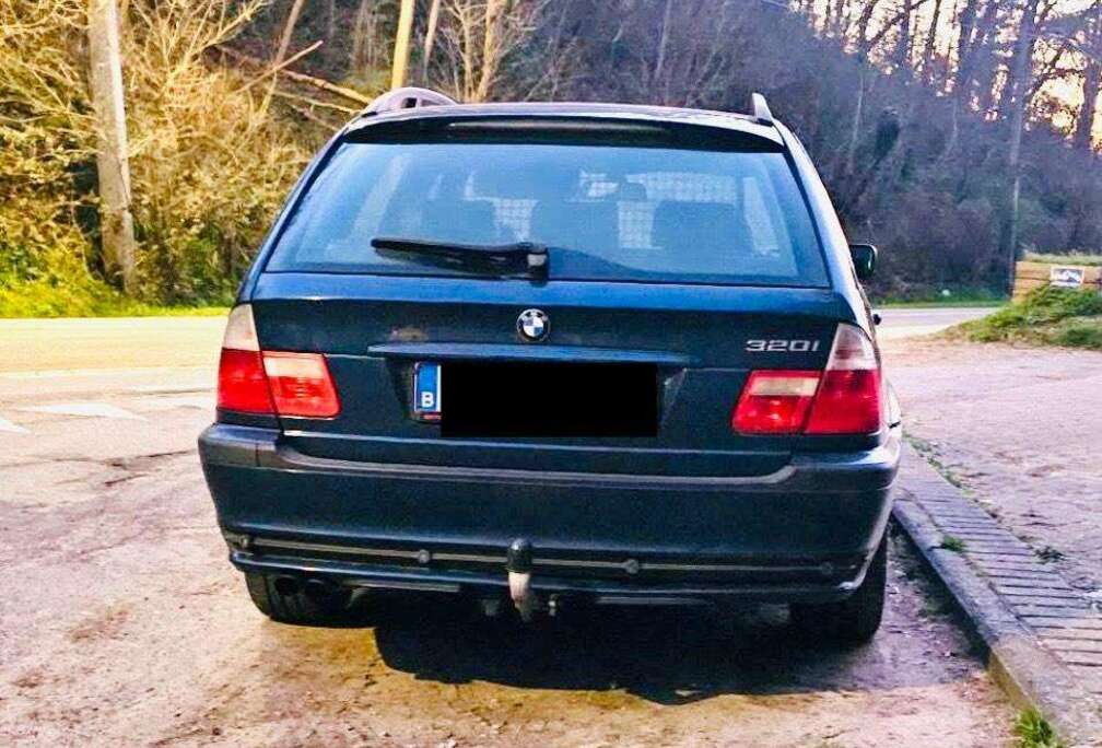 BMW Touring 320i