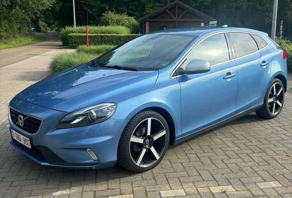 Volvo D2 R-Design