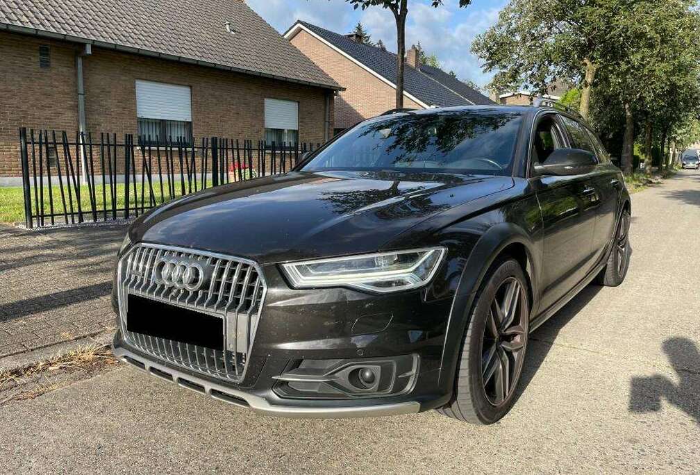 Audi 272pk  Topuitvoering  Trekhaak  Gekeurd
