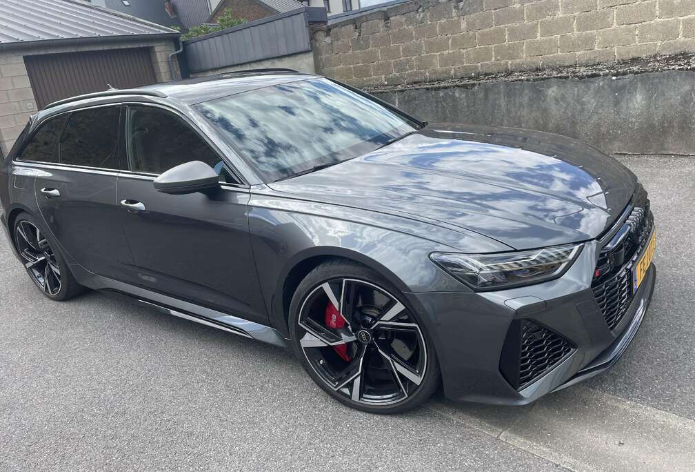 Audi RS6 Avant 4.0 V8 TFSI Quattro Performance Tiptronic