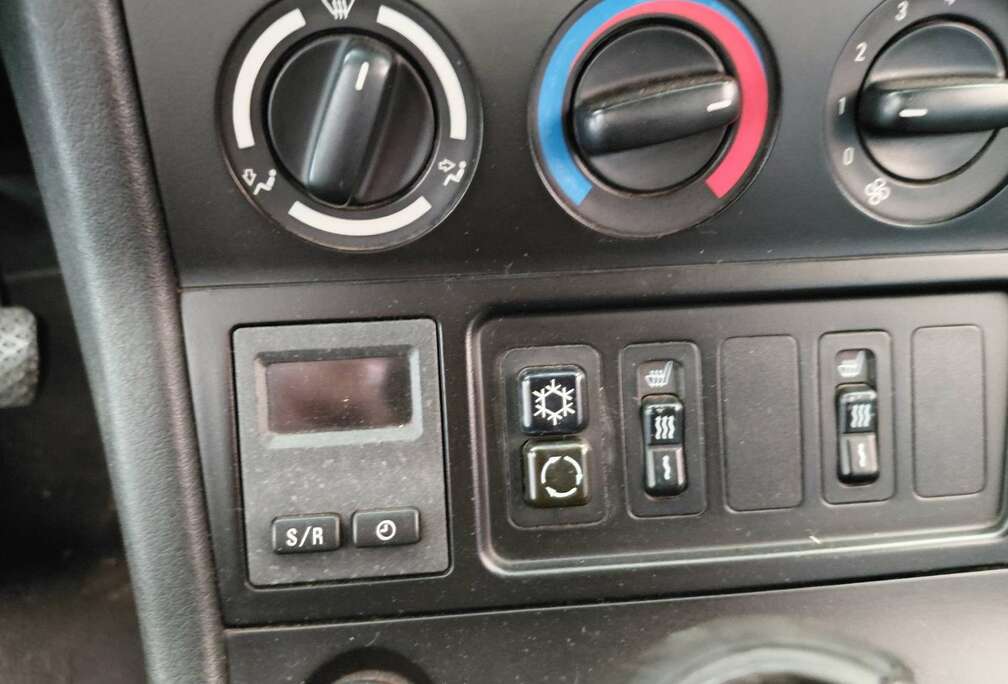 BMW 1.9i