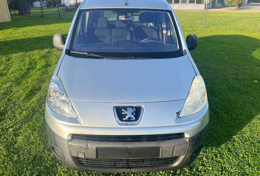 Peugeot Partner 1.6 Hdi Long châssis (Places)