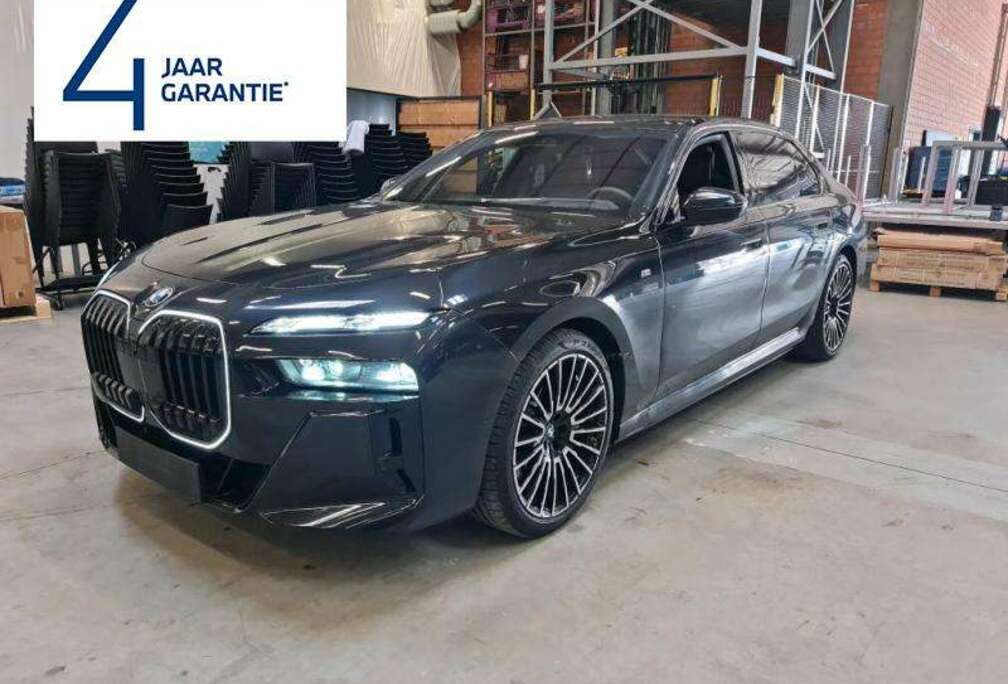 BMW M SPORT - SKY LOUNGE - FULL