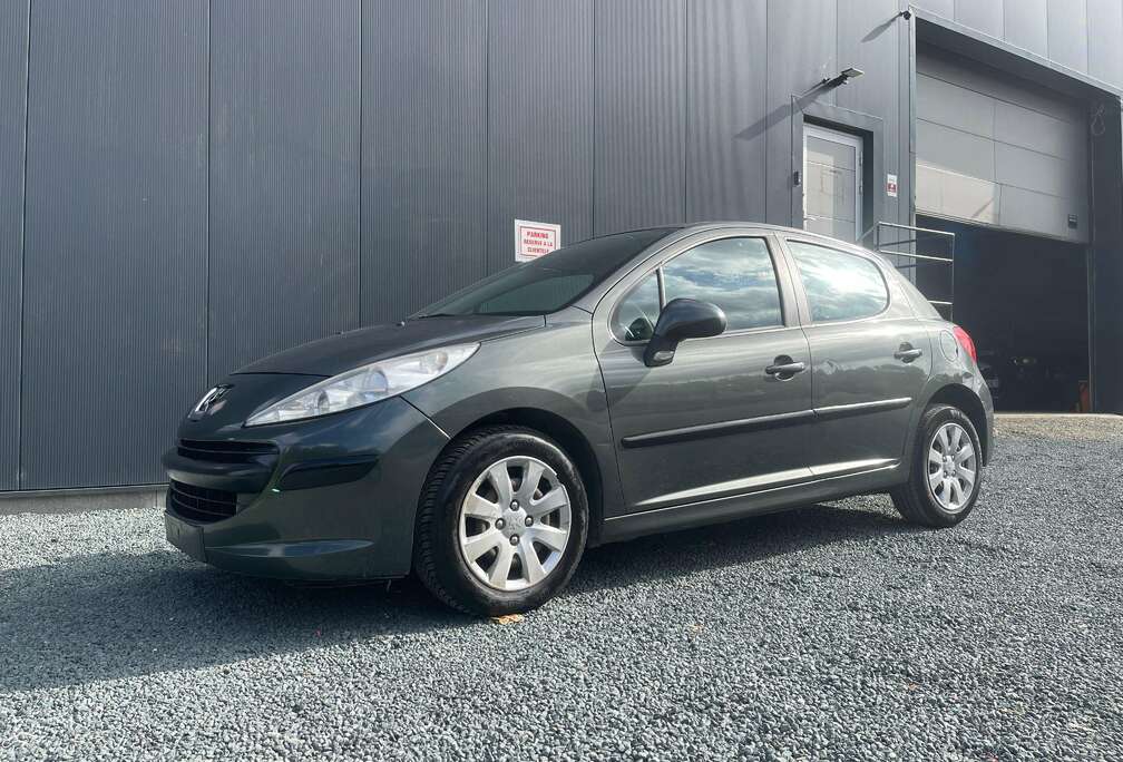 Peugeot 1.4i Trendy