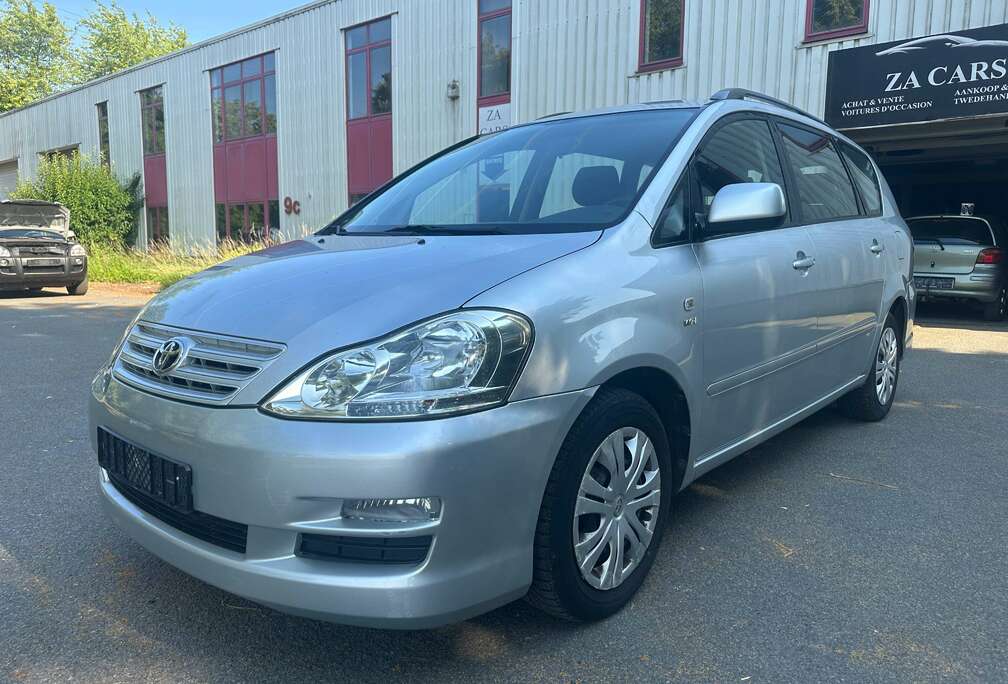 Toyota Avensis Verso 2.0i VVT-i 16v D4 Linea Sol AUT