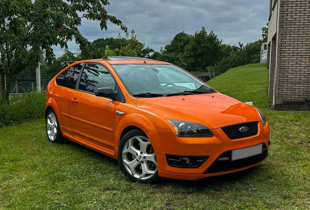Ford ST 2.5i 5 CYL - TOIT OUVRANT - INT CUIR