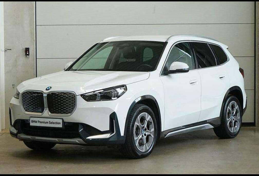 BMW IX1 20 - X-LINE - NAVI - LED - ELECTRIC