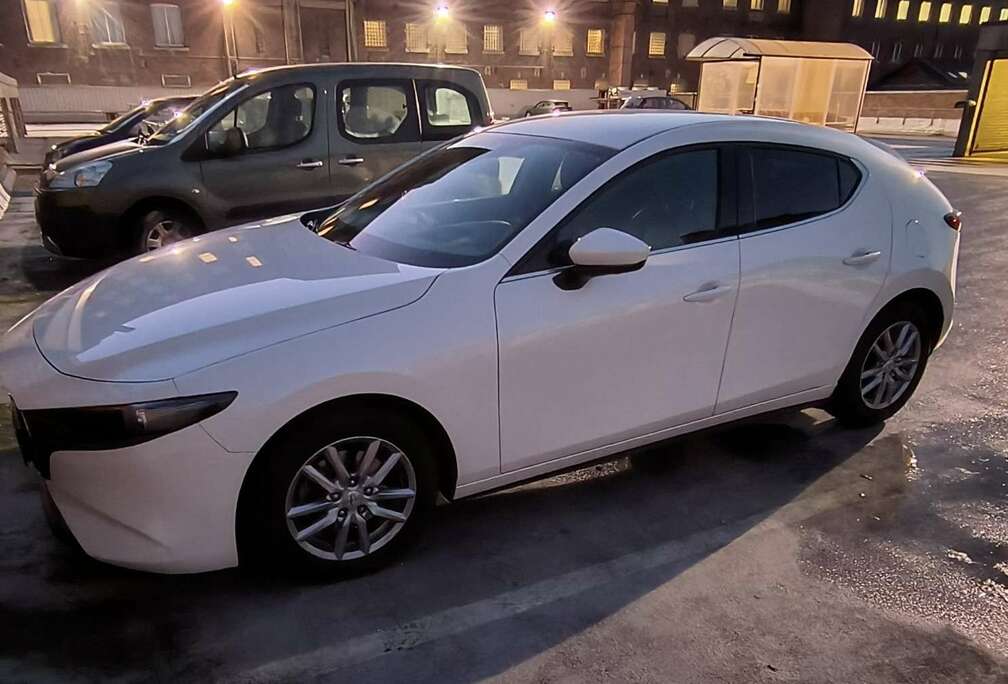 Mazda Hatchback 2.0i e-Skyactiv-G Skydrive Luxury